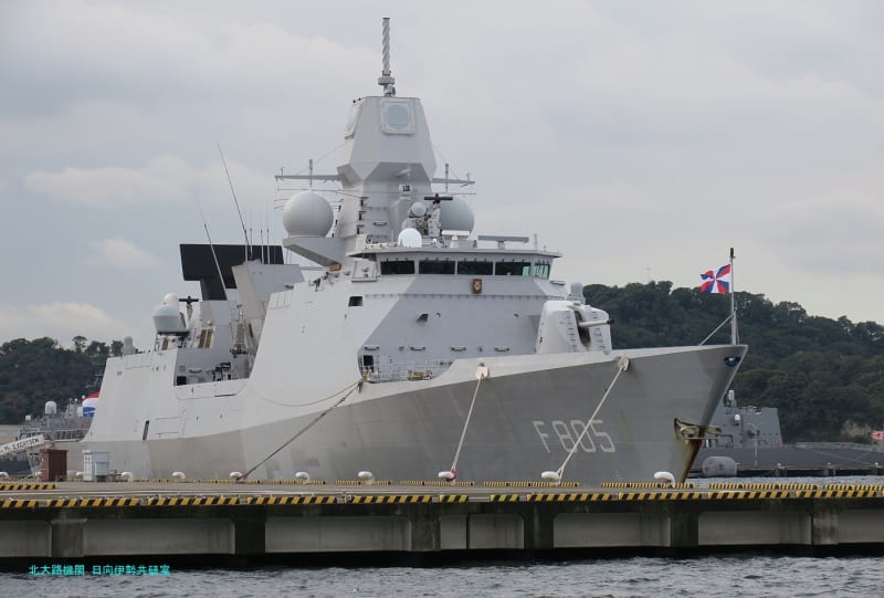 土曜詳報】HNLMS-Evertsenエヴァーツェン(1)英空母戦闘群横須賀