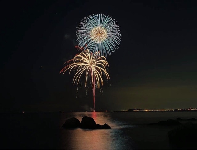 27 Jul 葉山海岸の花火と台風前の夕焼け 湘南のそよ風パート２