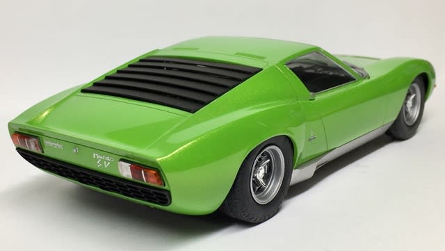ハセガワ ランボルギーニ ミウラ 完成 - What Me Worry? カーモデル製作記