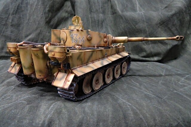 TIGER I 前期型 #14 完成 - はじめの戦車模型づくり