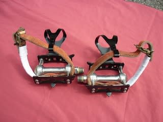 カンパ ペダル トゥクリップ 取り付けネジ - Kinoの自転車日記 カンパ ペダル トゥクリップ 取り付けネジ - Kinoの自転車日記