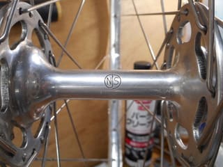 カンパ ピストハブ NJS と RECORD の違い - Kinoの自転車日記 カンパ ピストハブ NJS と RECORD の違い - Kinoの自転車日記