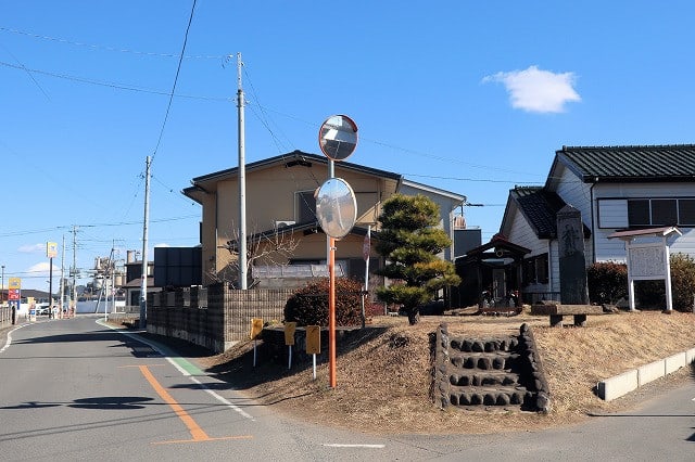 日高市 四本木の板石塔婆(板碑) - セイショウ坊のブログ 日高市 四本木の板石塔婆(板碑) - セイショウ坊のブログ