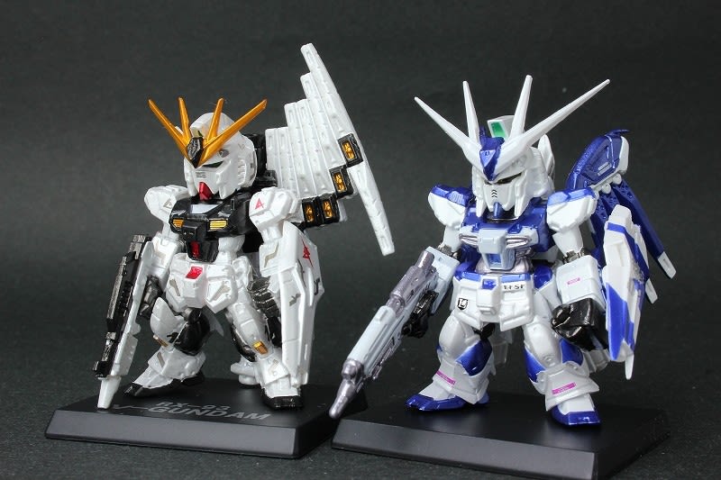 FW GUNDAM CONVERGE：CORE Hi-νガンダム&ナイチンゲール