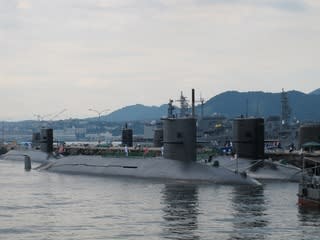 SS-589 「あさしお」 潜水艦「はるしお」型7番艦 - 観光列車から SS-589 「あさしお」 潜水艦「はるしお」型7番艦 - 観光列車から