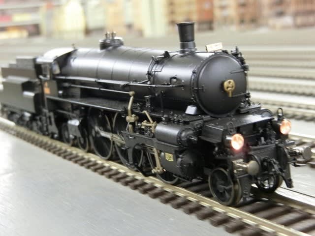 チェコスロバキア 375形蒸気機関車 - こてはし鉄道日記