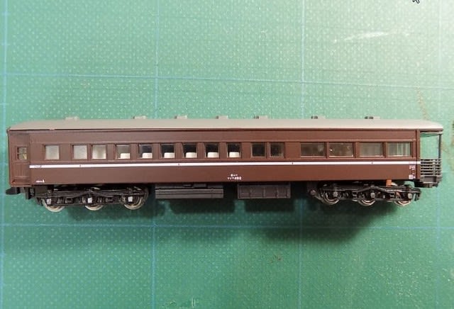 KATOの10-390 スハ44系「つばめ・はと」からマイテ49