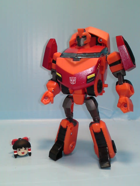 TFアニメイテッド デラックスクラス アーマーハイドをゆっくり TFアニメイテッド デラックスクラス アーマーハイドをゆっくり