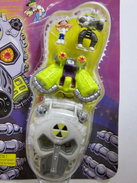 Mighty Max Graveyard Grip CRUSHES THE HAND Mattel Bluebird