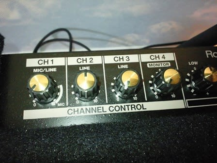 Roland キーボードアンプ KC-150 - ハードロックを奏でよ!! Roland キーボードアンプ KC-150 - ハードロックを奏でよ!!