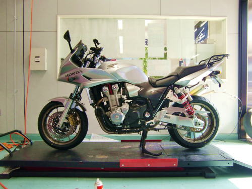 CB1300 思い出す X4 1300cc リヤホイール！