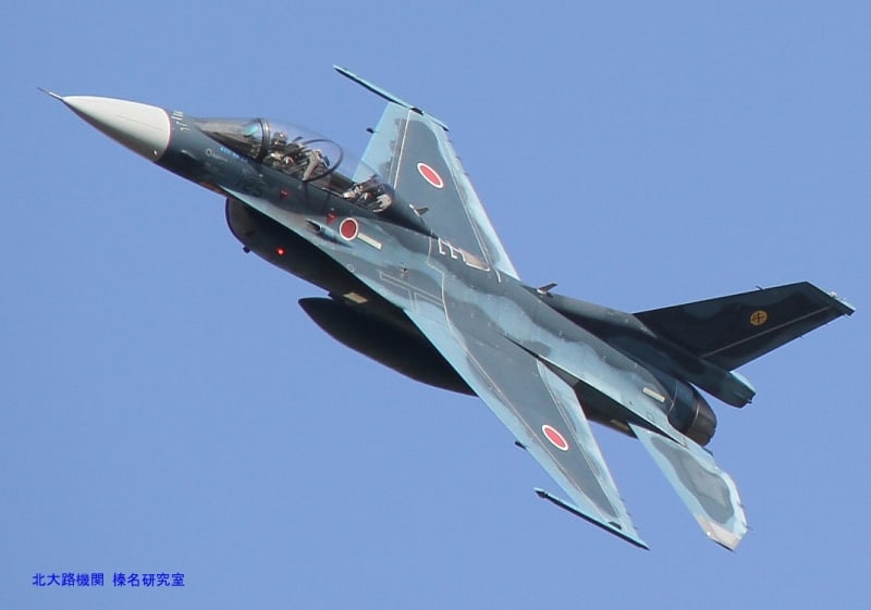 日曜特集】築城基地航空祭二〇一三【6】F-2機動飛行&模擬対地 日曜特集】築城基地航空祭二〇一三【6】F-2機動飛行&模擬対地