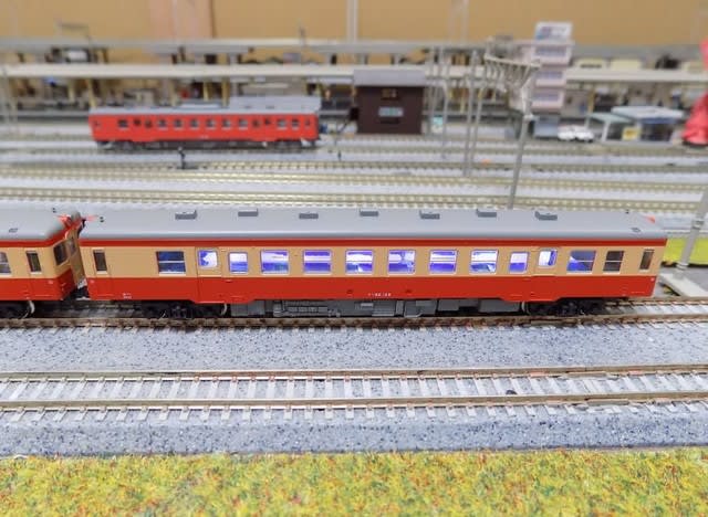 KATO 6041-1 キハ52 一般色 M車 6042-2 キハ52 首都圏色(T) 2 KATO 6041-1 キハ52 一般色 M車 6042-2 キハ52 首都圏色(T) 2