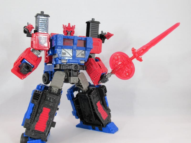 TFシャッタードグラス リーダークラス ウルトラマグナスを