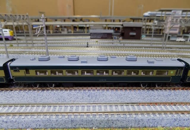 TOMIXの92037/92038 14系「なにわ」基本/増結セット(旧塗装 TOMIXの92037/92038 14系「なにわ」基本/増結セット(旧塗装