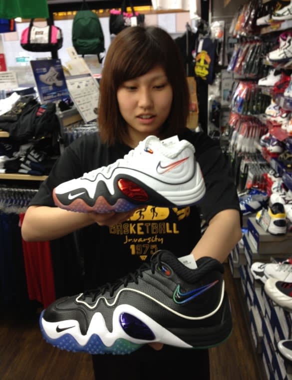 大人気！『NIKE ZOOM UPTEMPO V PREMIUM』にニューカラーが入荷