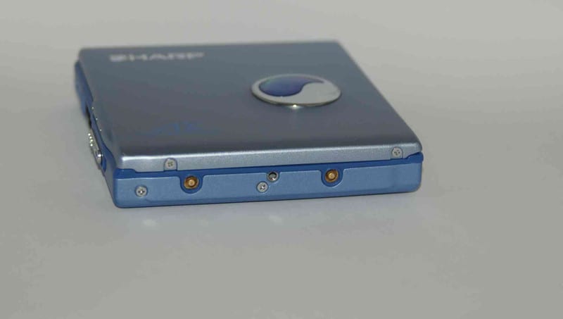 SHARP 1-BIT TECHNOLOGY Auvi MD-DS30 - 乾電池の画像集 出張所 SHARP 1-BIT TECHNOLOGY Auvi MD-DS30 - 乾電池の画像集 出張所