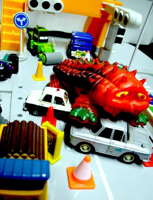 ぶたのはな サンダーマスク - KADOMIUMTANK ソフビ