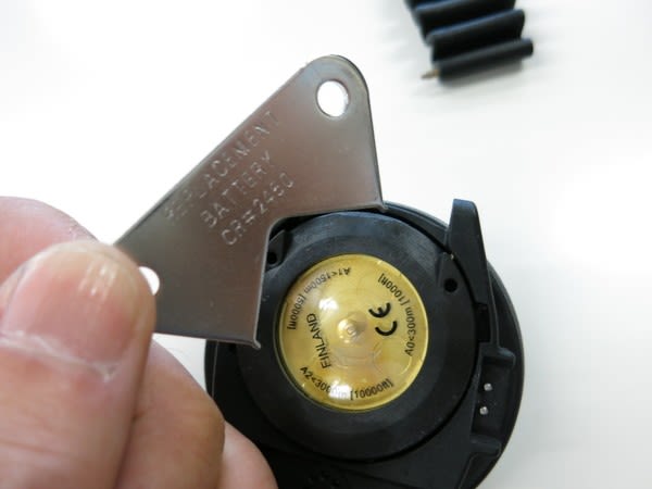 スントヴァイパーSUUNTO.VYPERダイブコンピュータの電池交換方法 スントヴァイパーSUUNTO.VYPERダイブコンピュータの電池交換方法