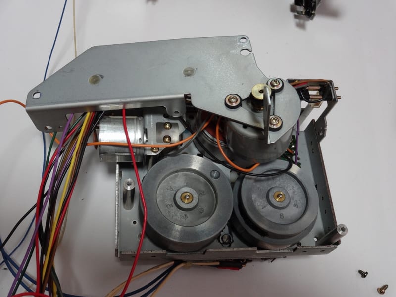 カセットデッキ(ティアックV-5010)の修理、そして見事復活