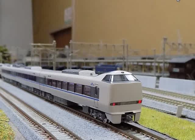 KATOの10-482/483 683系「サンダーバード」6両基本/3両