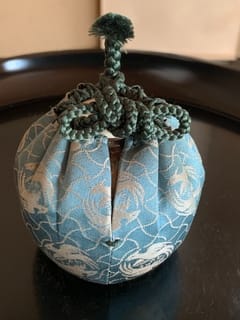唐物茶入 国司茄子に添っていた「白極緞子」 - 茶の湯 徒然日記 唐物茶入 国司茄子に添っていた「白極緞子」 - 茶の湯 徒然日記