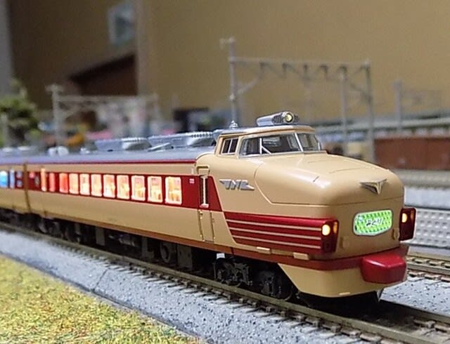 ＫＡＴＯのＡｓｓｙパーツで組成した４８５系特急「みどり」 - 続・ＭＲＦＣ村井レールファンクラブ（1999~）の運転会記録と鉄道模型日記