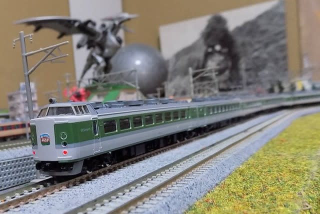 ＴＯＭＩＸの92064/92065 ＪＲ４８９系特急電車「あさま」を弄る。 - ＭＲＦＣ村井レールファンクラブ（1999~）の運転会記録と鉄道模型日記