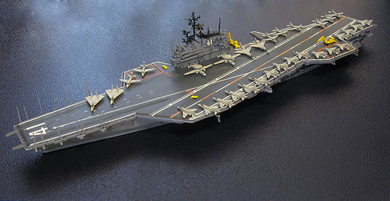アリイ「ミッドウェイ」1/800 - ウォーターラインこちら艦プラ アリイ「ミッドウェイ」1/800 - ウォーターラインこちら艦プラ