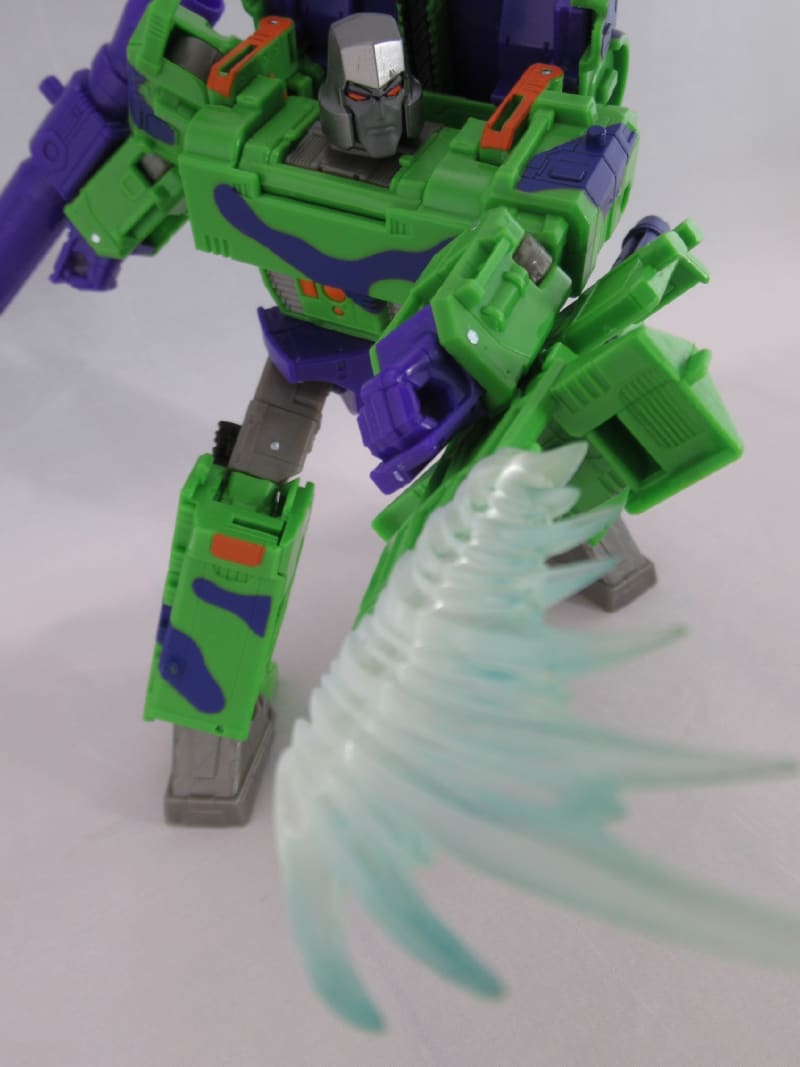 TFジェネレーションセレクト ボイジャークラス メガトロンを TFジェネレーションセレクト ボイジャークラス メガトロンを