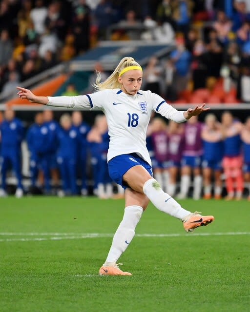 プレミア品】女子サッカーW杯 限定・優勝記念テディベア - メルカリ