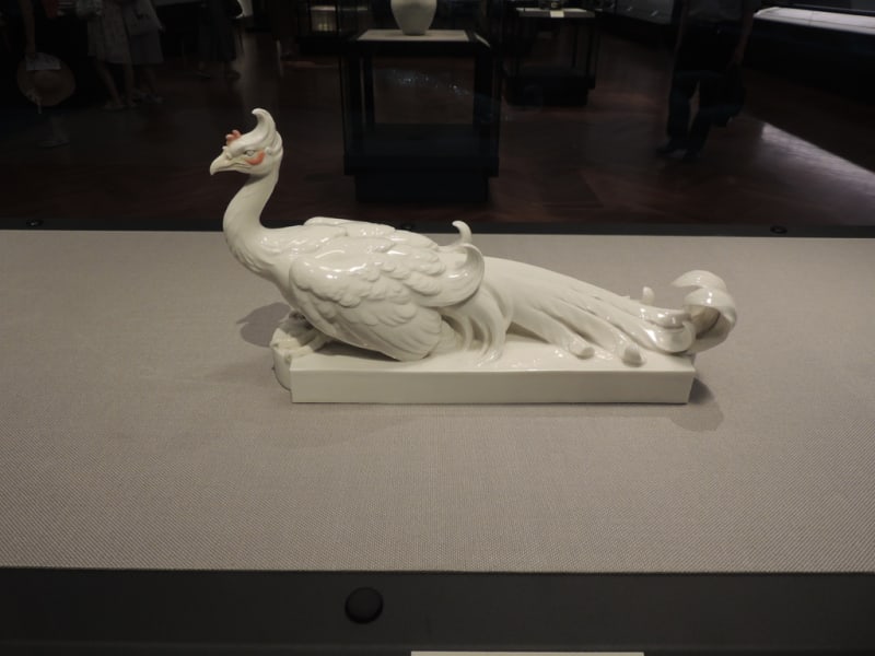 沼田一雅(1873-1954) 「白磁鳳凰置物」 大正10年 沼田一雅(1873-1954) 「白磁鳳凰置物」 大正10年