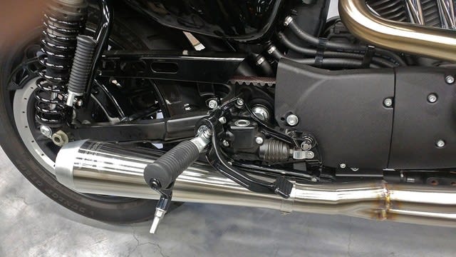 セブンイレブン 冬ギフト カタログ HD純正バックステップキットに2in1マフラーは - 一国サイクル パーツ
