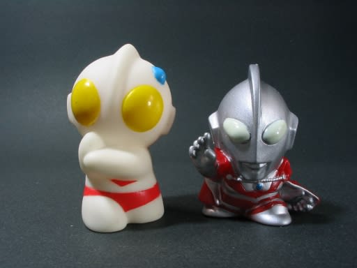 M78ウルトラマン 指人形 - 城西ドンガルドン
