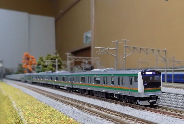 人気特価 TOMIXの92376~92378 JR E233-3000系近郊型電車を 近郊形電車