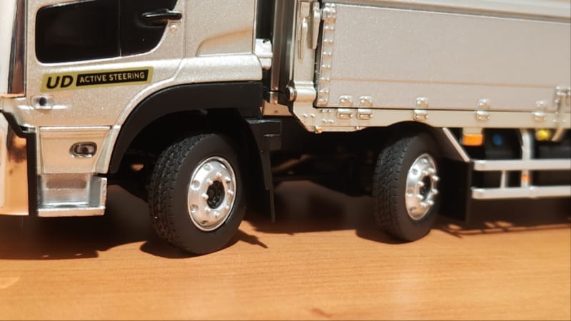 UDトラックス限定 1/43スケール クオン CG 8×4 - QUONのT&B Circle UDトラックス限定 1/43スケール クオン CG 8×4 - QUONのT&B Circle
