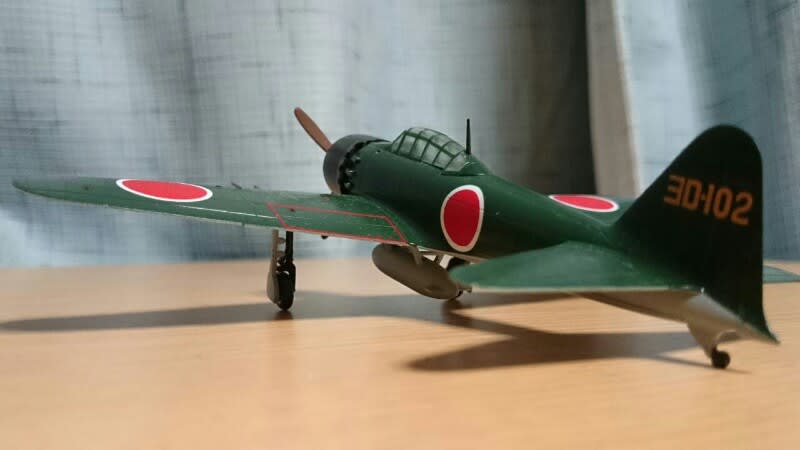 童友社 零戦五二丙型 第302海軍航空隊 - 叛逆のぺんた