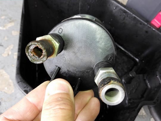 熱交換式 温水器（ヒートエクスチェンジャー）の修理 その1