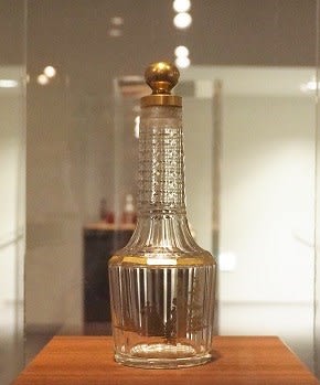 ガラスの話（8）香水瓶 ① Baccarat - 軽井沢からの通信ときどき3D