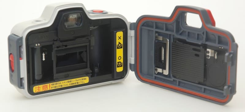 Canon Autoboy D5 PANORAMA (135・レンズシャッター) + 防水 Canon Autoboy D5 PANORAMA (135・レンズシャッター) + 防水