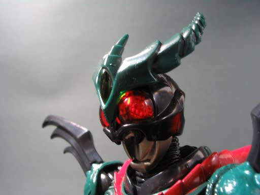 S.H.フィギュアーツ 仮面ライダーエクシードギルス - 城西