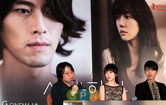 ヒョンビン 映画「愛してる、愛してない」製作報告会 - 気になる