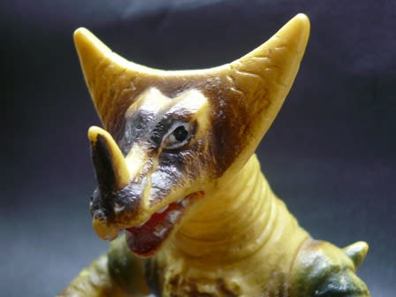 【5％OFF】 ゴモラⅠ（キングザウルス版） ～ウルトラ怪獣ソフビ～ 怪しい隣人 - 特撮