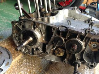 RG250E 一号機 エンジン分解 そこに見たのは - くるくるおにぎり日記