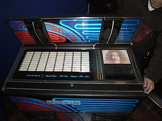 ジュークボックス Rock-Ola 464 ジューク・ボックス （再） - テレビ修理-頑固親父