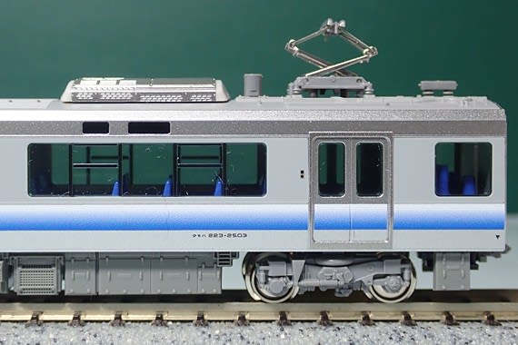 お顔が改良。KATO「223系2500番台 〈関空・紀州路快速〉タイプが
