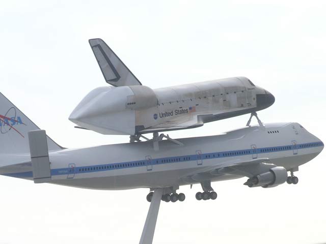 ハセガワ 1/200《スペースシャトル オービター &ボーイング 747 ハセガワ 1/200《スペースシャトル オービター &ボーイング 747