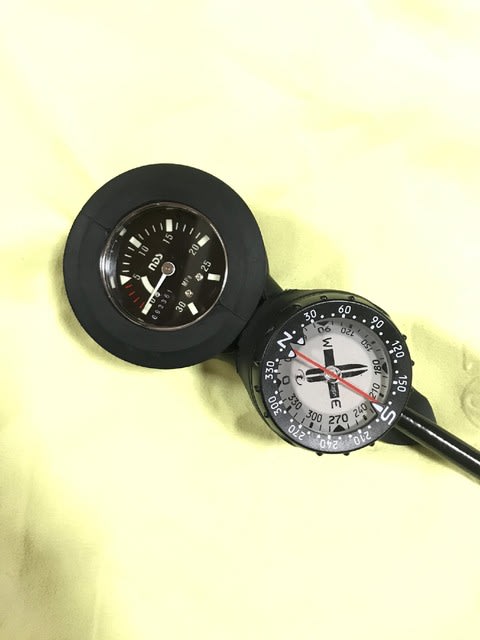 RE ARRIVAL/再入荷 NDSシングル残圧計にTUSAコンパスをセットしてみた ダイビング - ゲージ