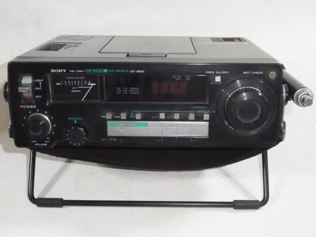ICF-8650 Radio Sony Corporation; Tokyo, build 1980 ??, 10