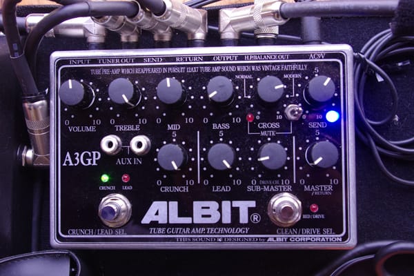エフェクターボードの中身Part 1 PREAMP ALBIT A3GP(初代 エフェクターボードの中身Part 1 PREAMP ALBIT A3GP(初代
